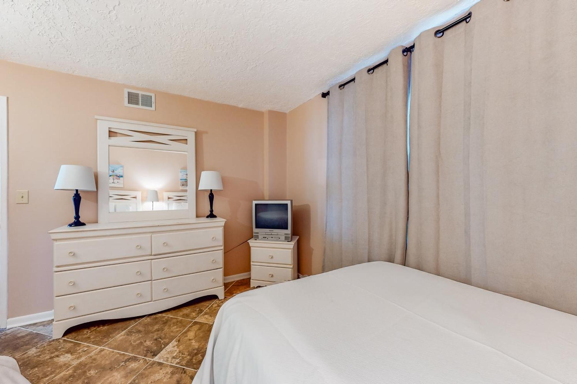 Romar Tower By Meyer Vacation Rentals Orange Beach Bilik gambar